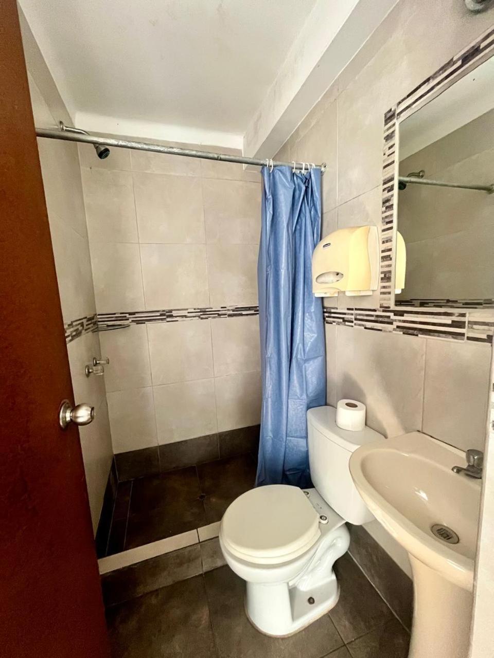 Hostel Rivendell Distretto di Lima Esterno foto